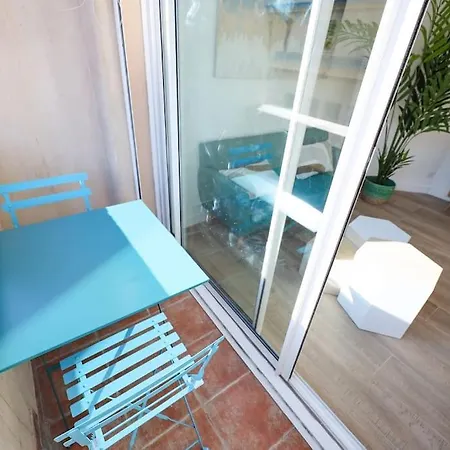Cosy Pied A Terre Rue Corneille, Coeur Marseille, 4 Pers, 2 Ch *